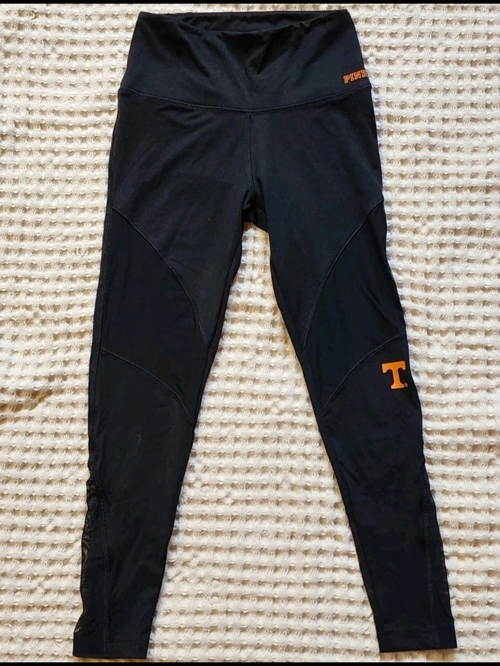 University of Tennessee Black High-Waist Leggings with Orange 'T' Logo